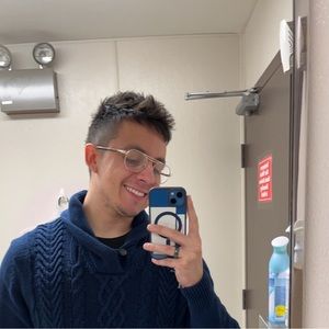 Meet your Posher, Lazaro